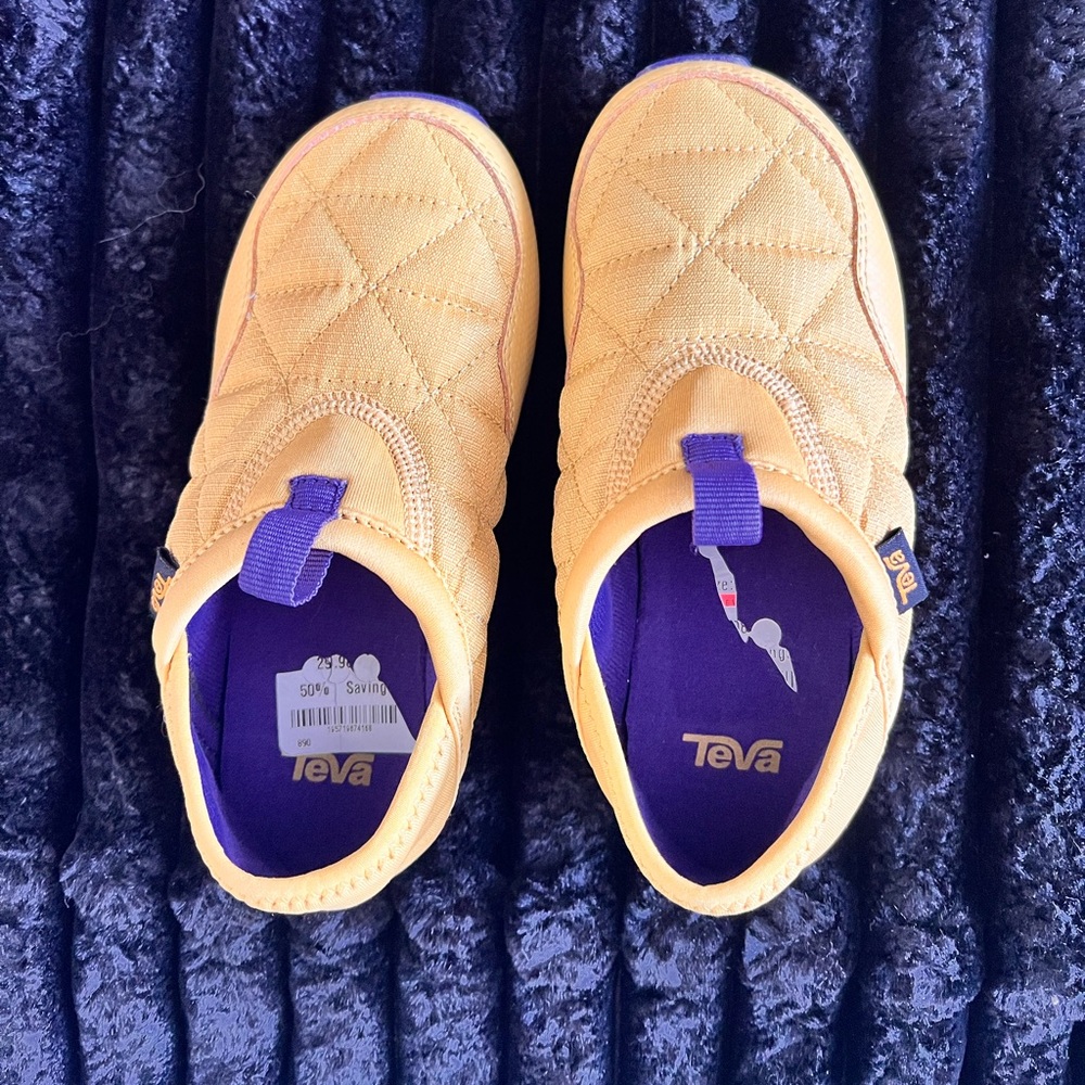 Teva ReEmber Slip-On - Kids. Size 13
